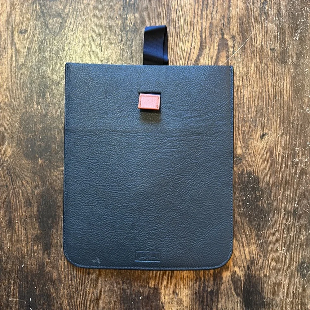 Vilebrequin Navy Leather iPad Case